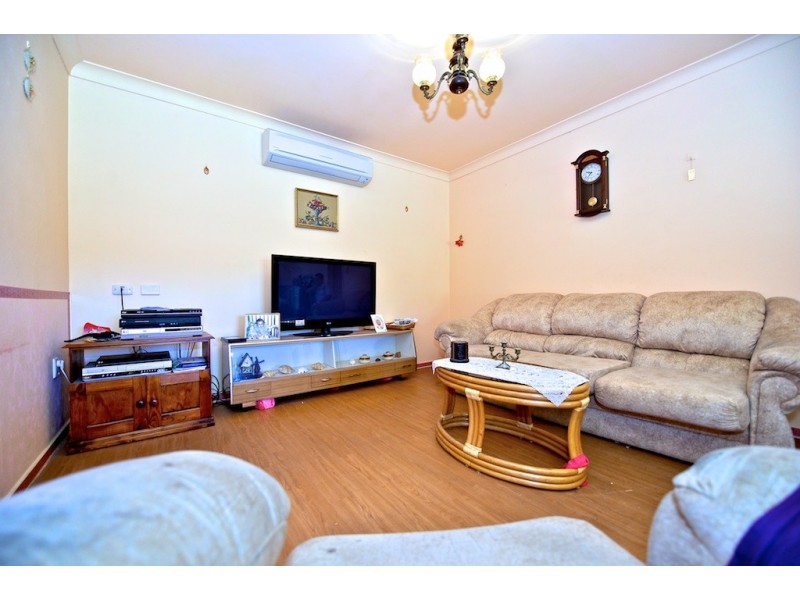 33 THORN Street, Ipswich QLD 4305