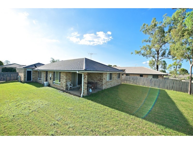 9 Angela Place, Yamanto QLD 4305