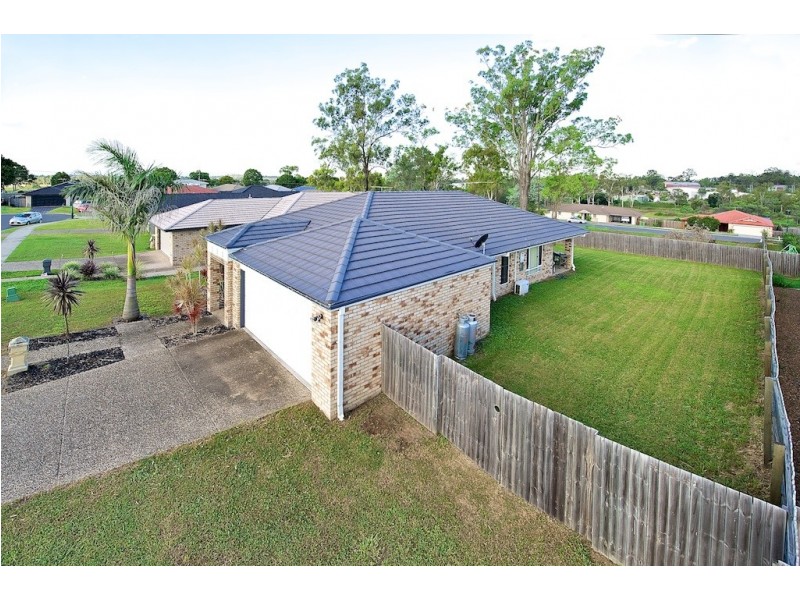 9 Angela Place, Yamanto QLD 4305