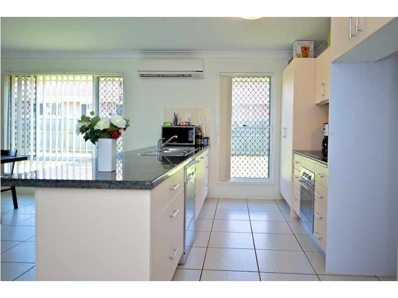 9 Angela Place, Yamanto QLD 4305