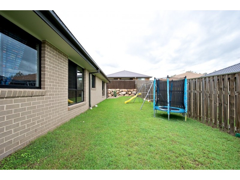5 Brightwood Place, Fernvale QLD 4306