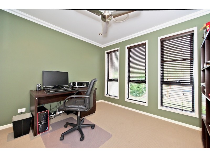 5 Brightwood Place, Fernvale QLD 4306