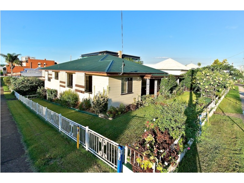 69 Roderick Street, Ipswich QLD 4305