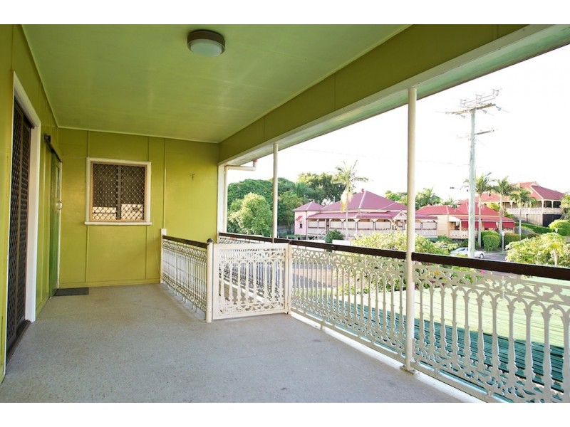 69 Roderick Street, Ipswich QLD 4305