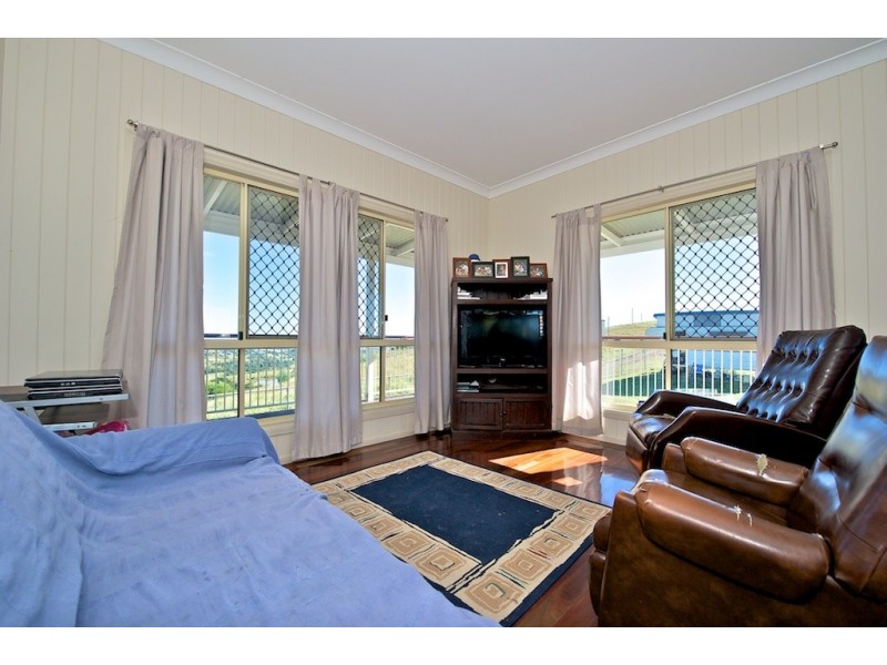 288 Glamorgan Vale Rd, Glamorgan Vale QLD 4306