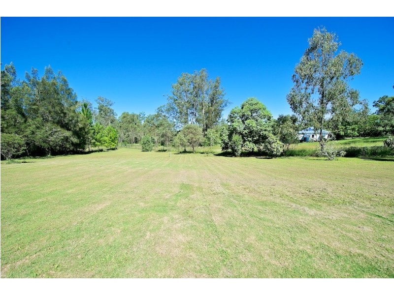 5 Nidus Court, Fernvale QLD 4306