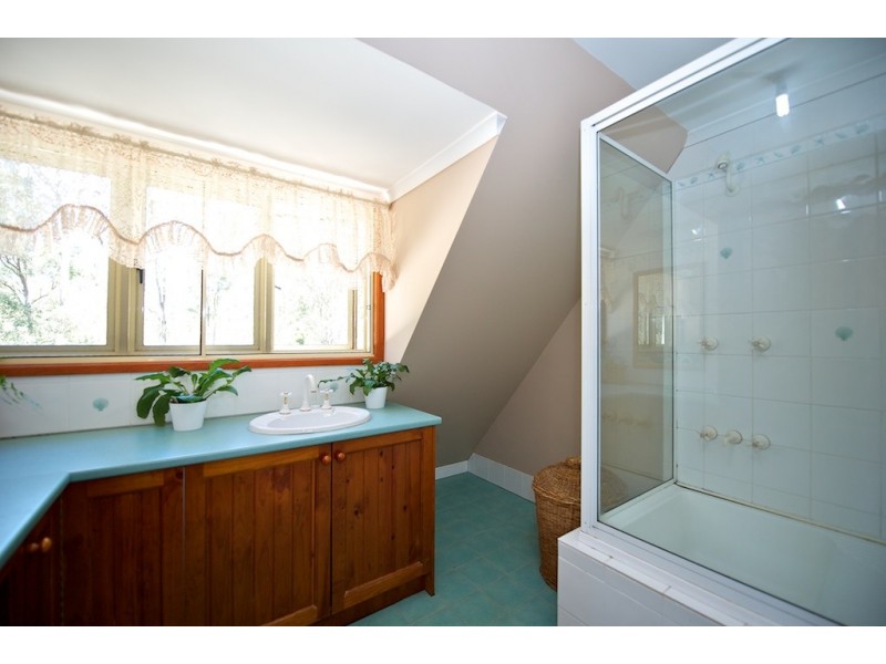 249 Willaura Drive, Mount Hallen QLD 4312