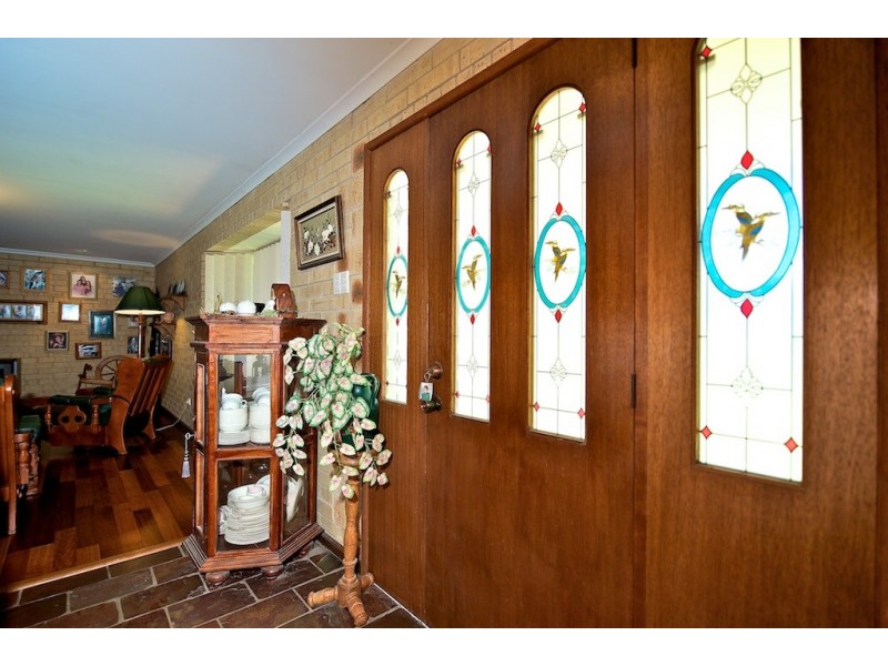 249 Willaura Drive, Mount Hallen QLD 4312