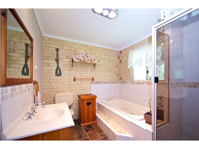 249 Willaura Drive, Mount Hallen QLD 4312