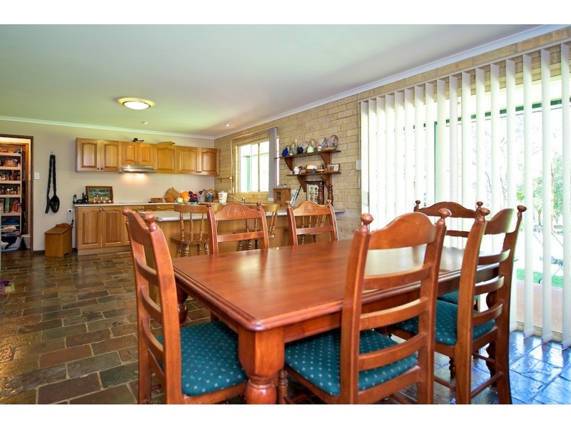 249 Willaura Drive, Mount Hallen QLD 4312