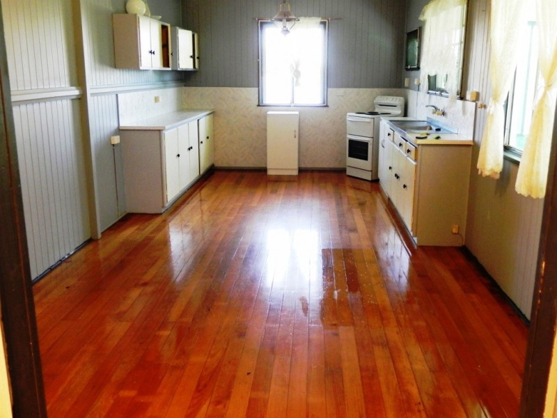 116 Main Street, Lowood QLD 4311