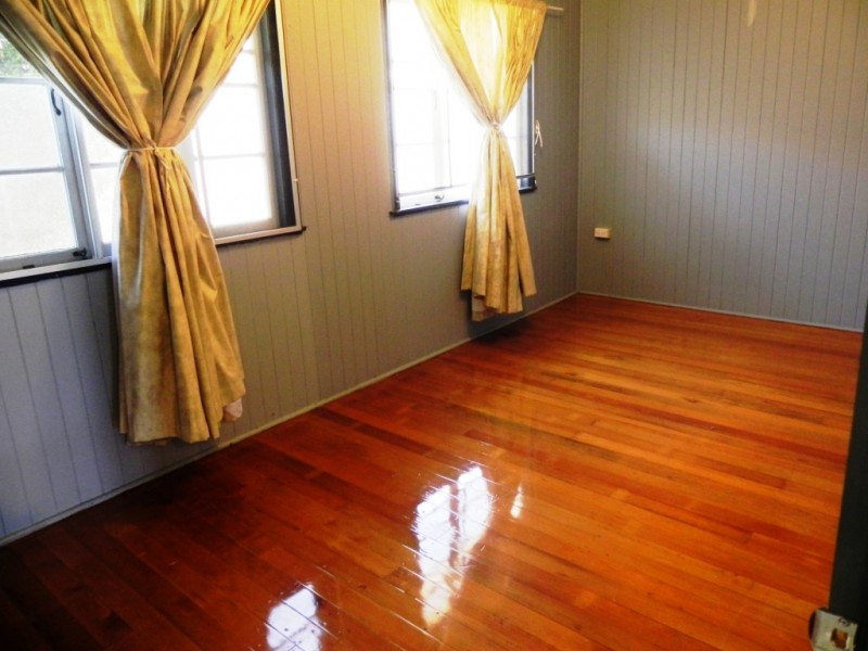 116 Main Street, Lowood QLD 4311