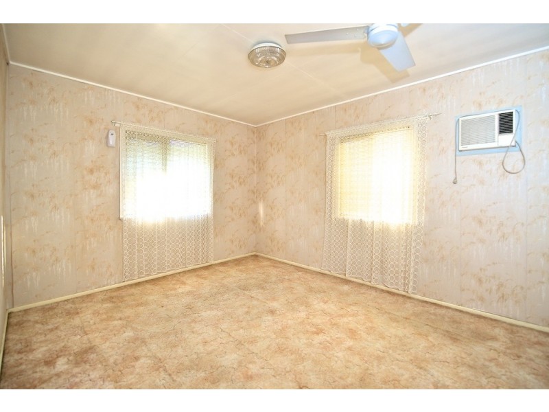 69 Roderick Street, Ipswich QLD 4305