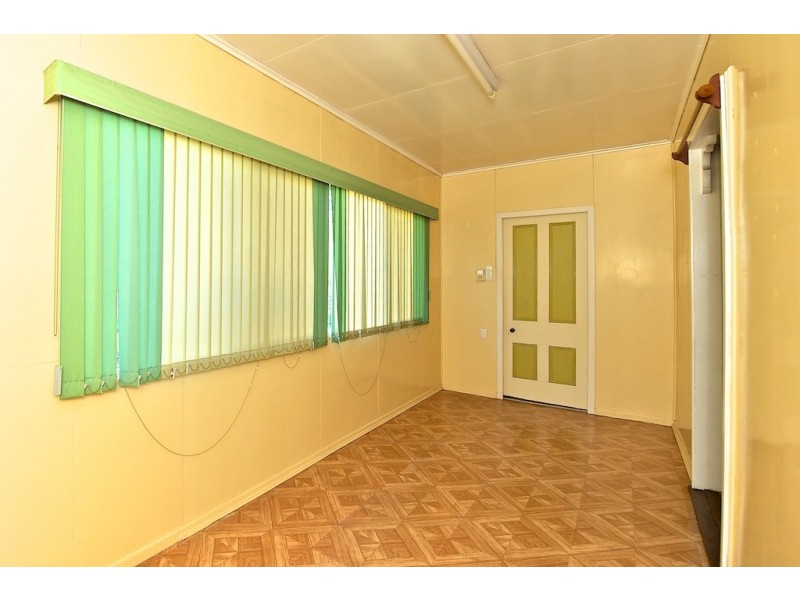 69 Roderick Street, Ipswich QLD 4305