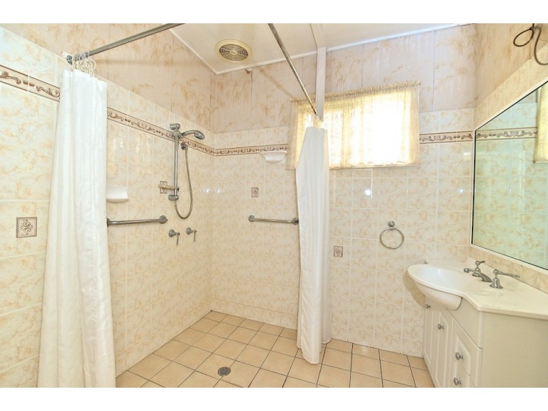 69 Roderick Street, Ipswich QLD 4305