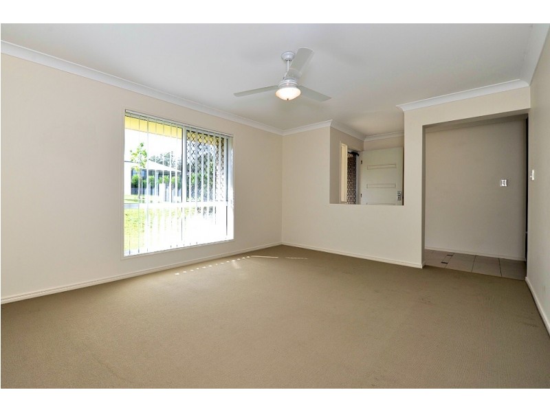 32 Honeywood Drive, Fernvale QLD 4306