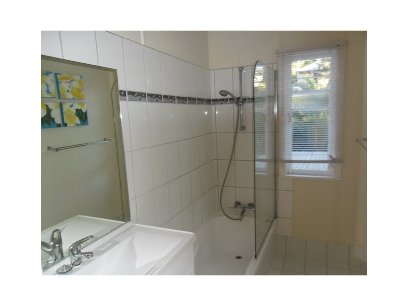 5 Mossom Street, North Ipswich QLD 4305