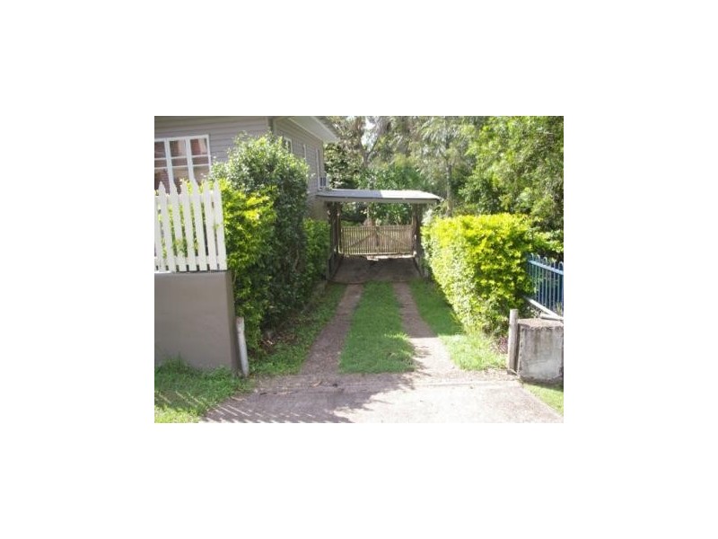 5 Mossom Street, North Ipswich QLD 4305