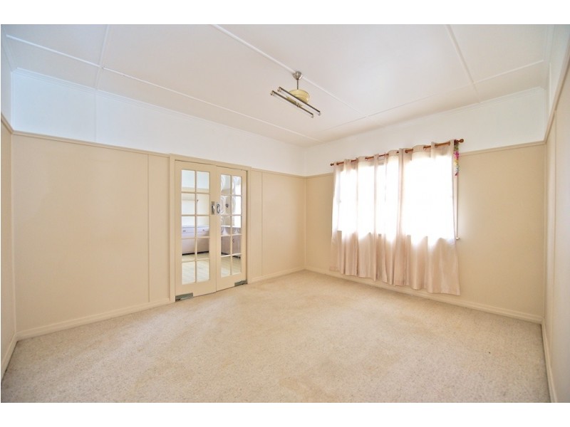 146 Main Street, Lowood QLD 4311