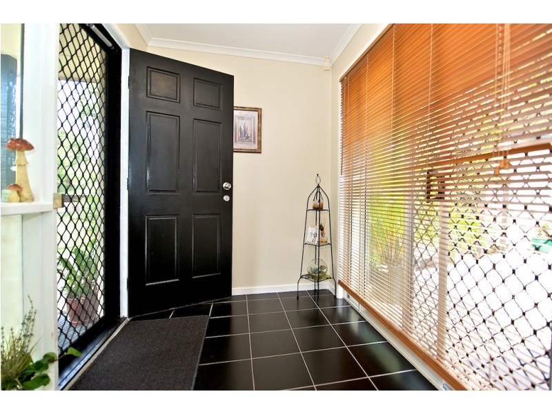 10 Elizabeth Street, Bundamba QLD 4304