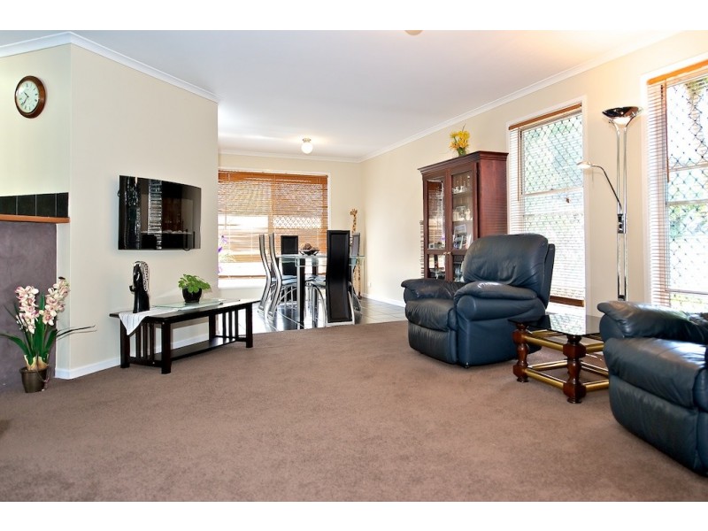 10 Elizabeth Street, Bundamba QLD 4304