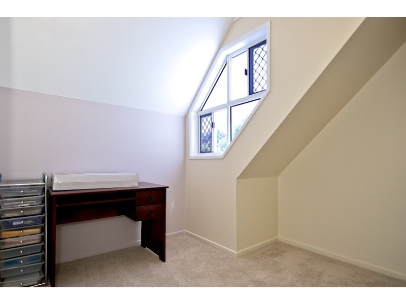 10 Elizabeth Street, Bundamba QLD 4304