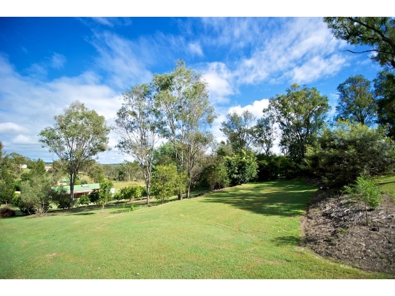 32 Knox Lane, Fernvale QLD 4306
