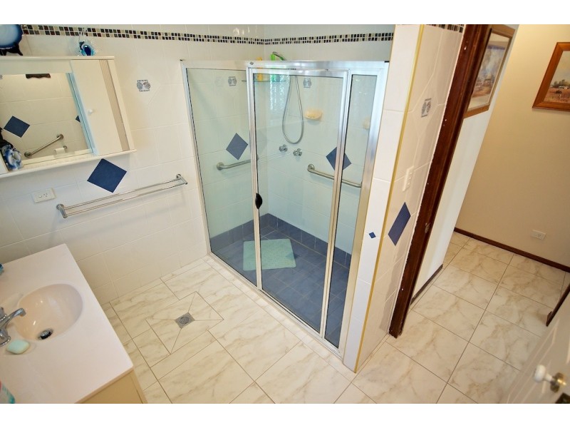 4 Cypress Court, Brightview QLD 4311