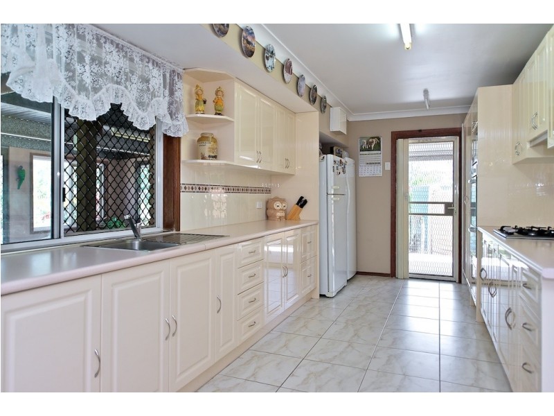 4 Cypress Court, Brightview QLD 4311