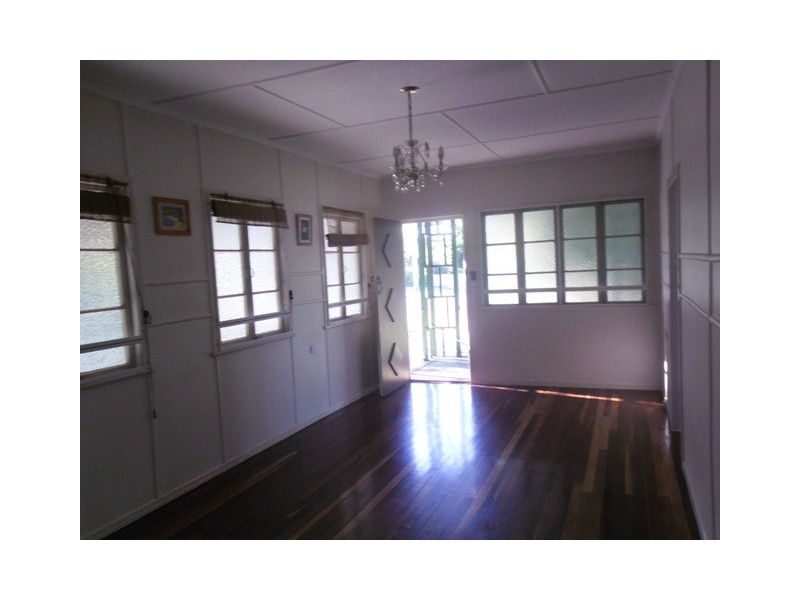 16a Hayes street, Brassall QLD 4305