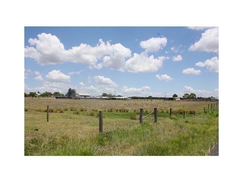 L101 and L102 Lindemans Road, Lowood QLD 4311