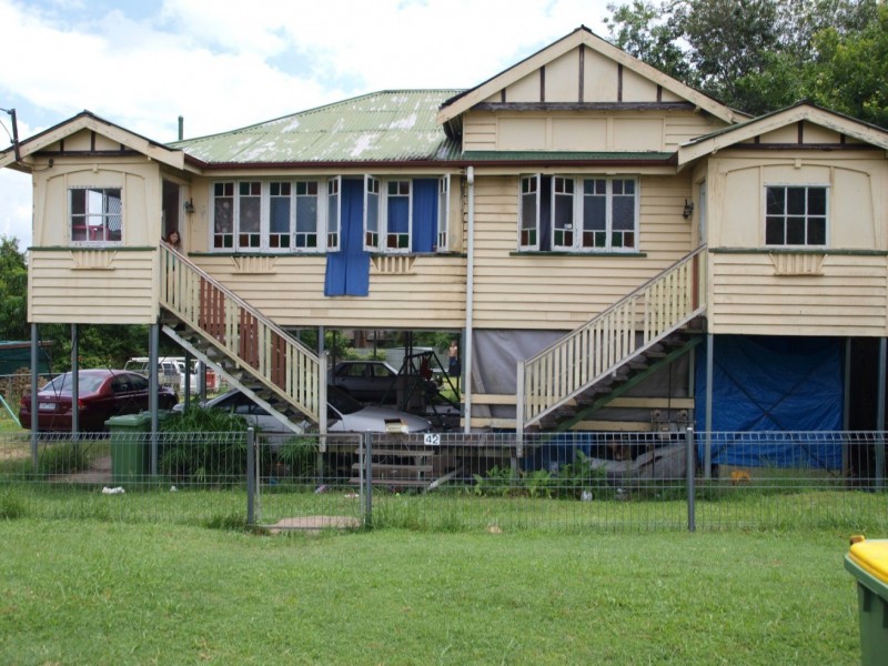 42 Lowry Street, North Ipswich QLD 4305