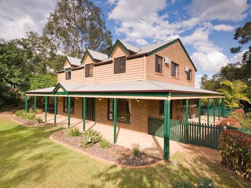 27 Yarula Close, Karana Downs QLD 4306