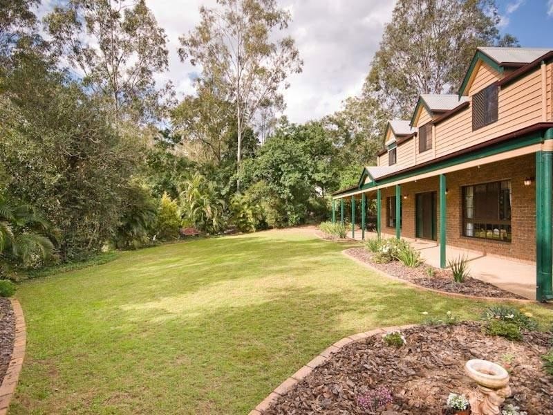 27 Yarula Close, Karana Downs QLD 4306