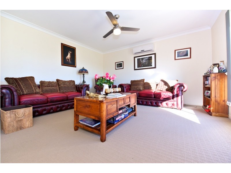 18 Brightwood Place, Fernvale QLD 4306