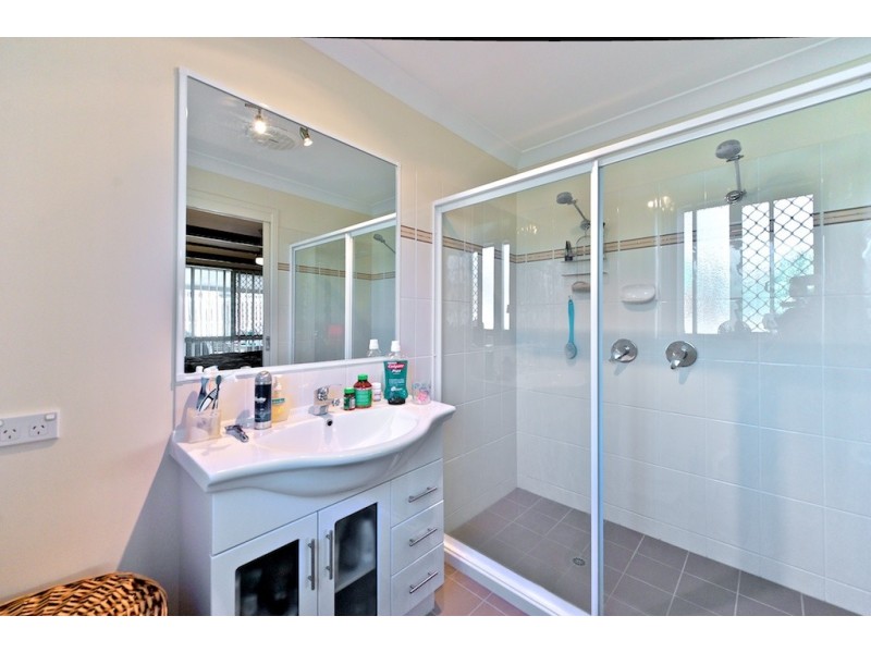 18 Brightwood Place, Fernvale QLD 4306