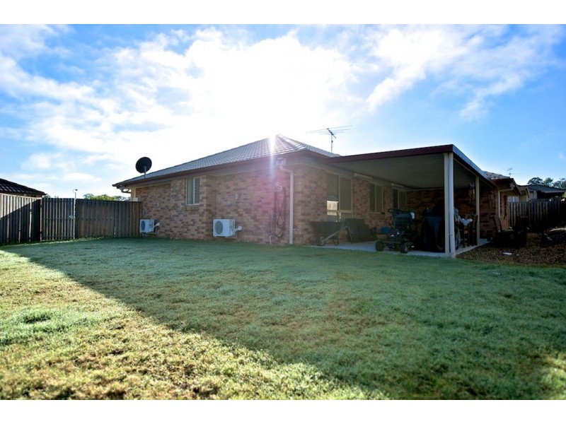 18 Brightwood Place, Fernvale QLD 4306