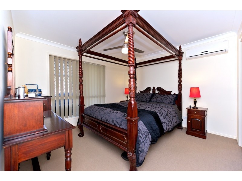 18 Brightwood Place, Fernvale QLD 4306