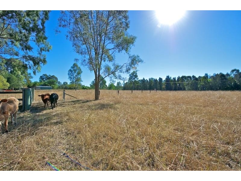 54 South Queensborough Pde, Karalee QLD 4306