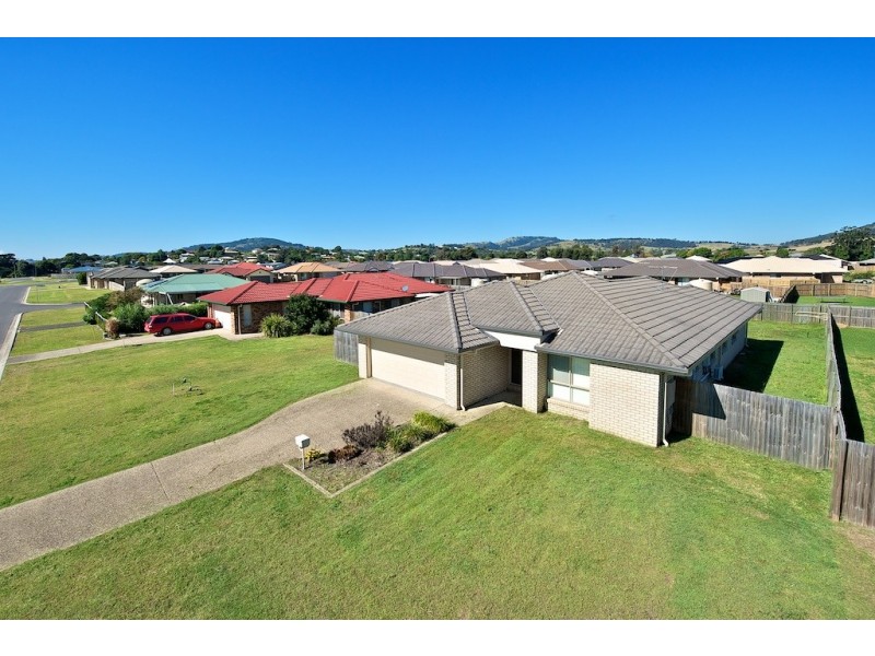 9 Bray Street, Lowood QLD 4311