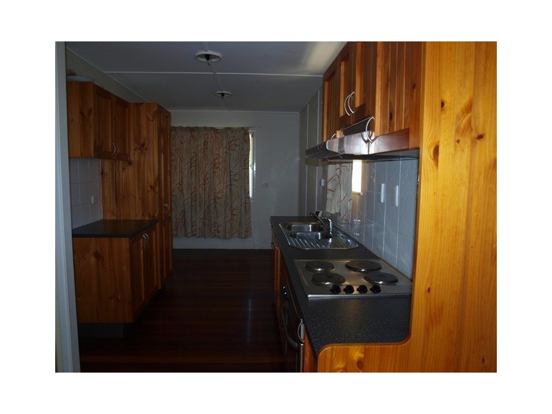 1 Daisy Avenue, North Ipswich QLD 4305