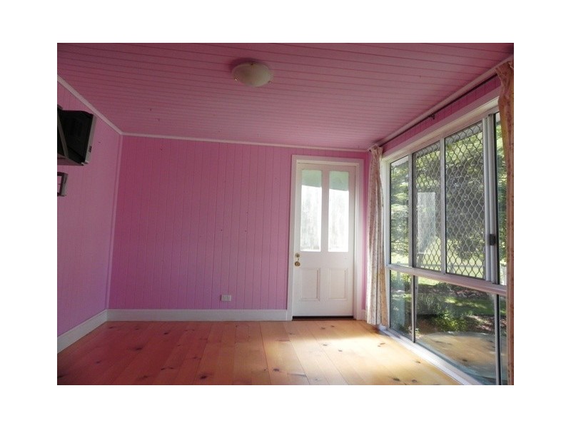 84 Shines Road, Wivenhoe Pocket QLD 4306