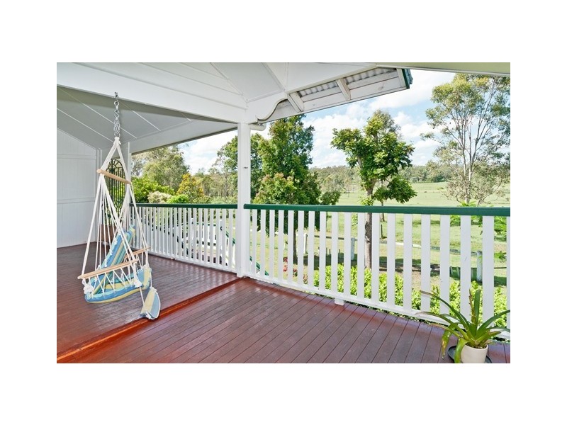 84 Shines Road, Wivenhoe Pocket QLD 4306