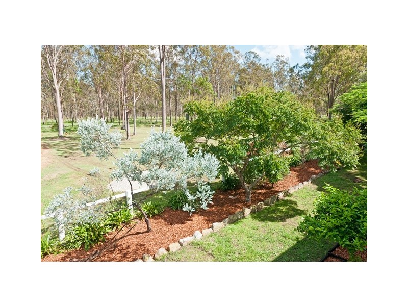 84 Shines Road, Wivenhoe Pocket QLD 4306