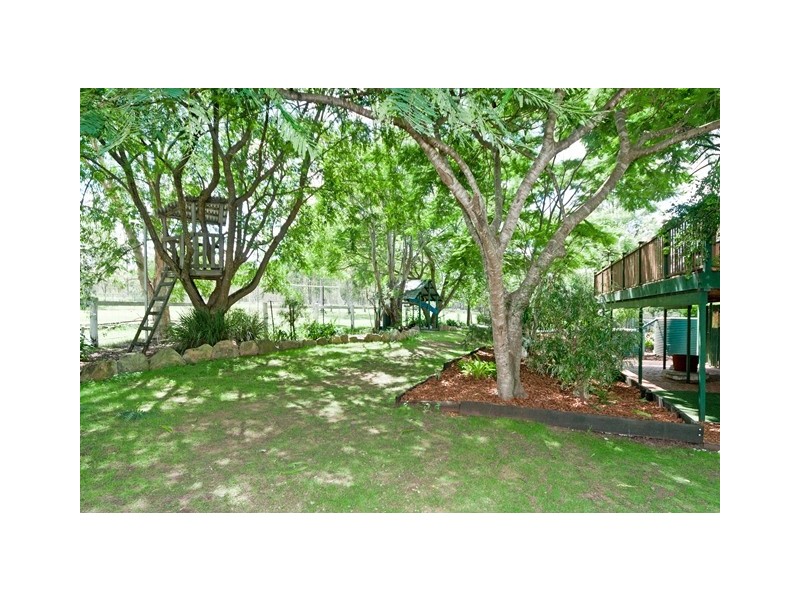 84 Shines Road, Wivenhoe Pocket QLD 4306