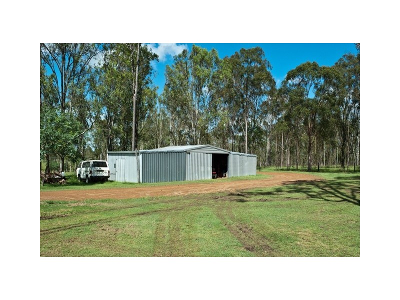 84 Shines Road, Wivenhoe Pocket QLD 4306