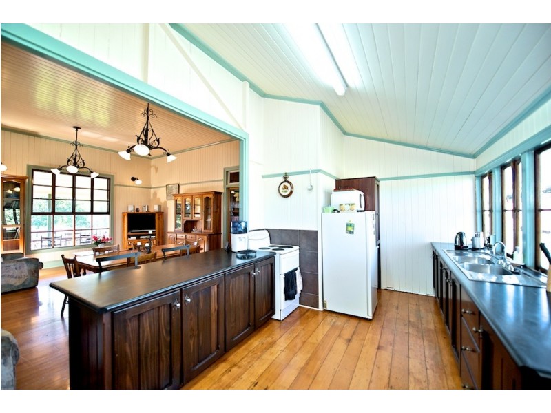 68 Fairfield Road, Lowood QLD 4311