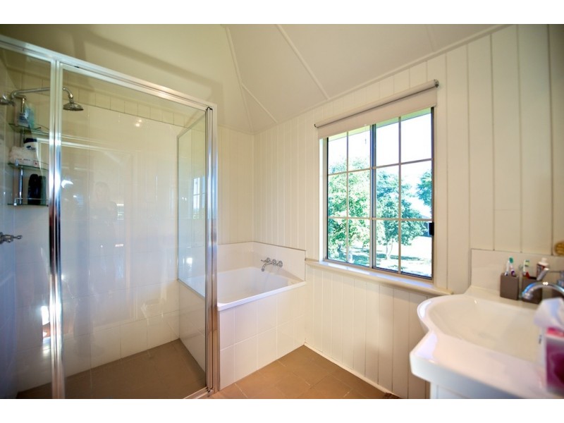 68 Fairfield Road, Lowood QLD 4311