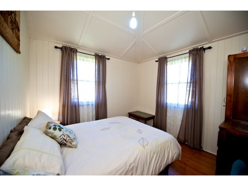 68 Fairfield Road, Lowood QLD 4311