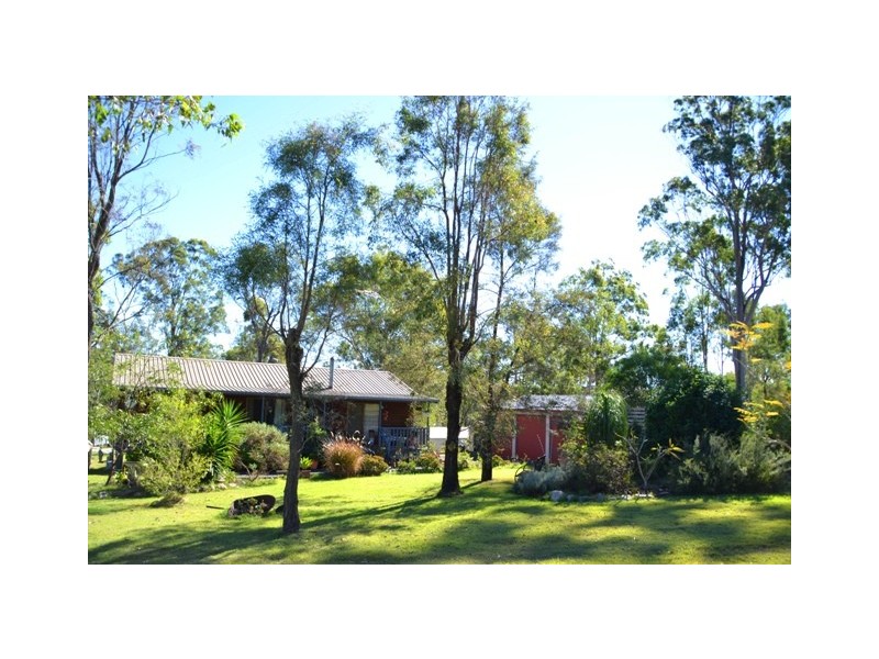 11 Challenge Avenue, Kensington Grove QLD 4341